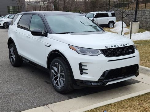 New 2026 Land Rover Discovery Sport Landmark AWD/4WD image 10