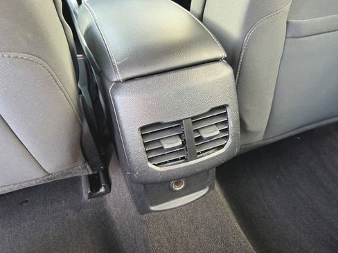 Used 2020 Ford Fusion SE image 31