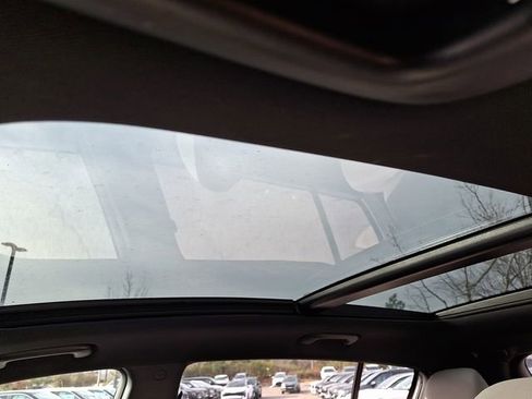 Used 2021 Kia Sportage S w/ S FWD Premium Package image 18