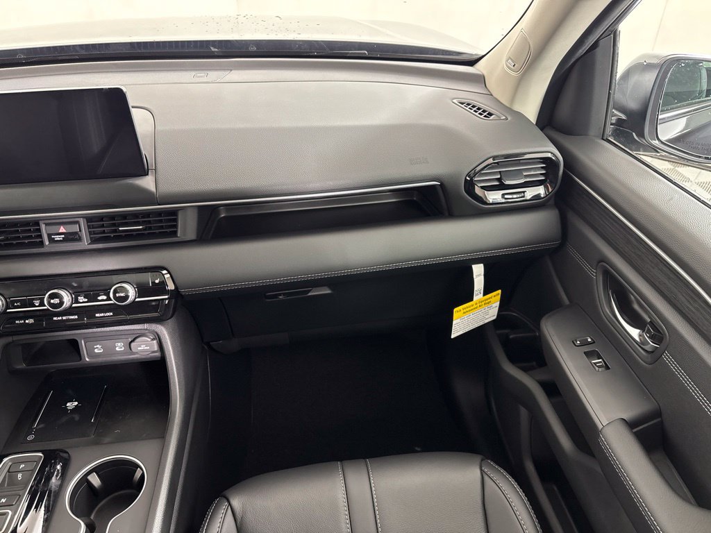 New 2026 Honda Pilot Touring image 17