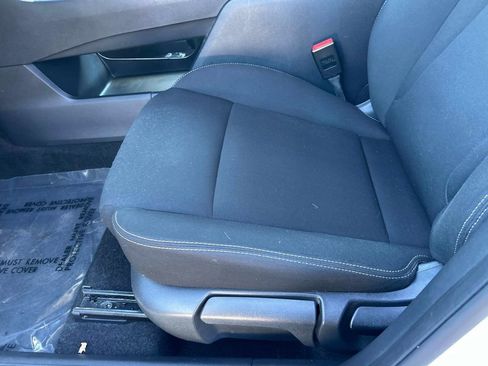 Used 2023 Nissan Rogue S image 20