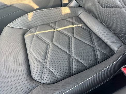 New 2025 Volkswagen Atlas Cross Sport SE image 34