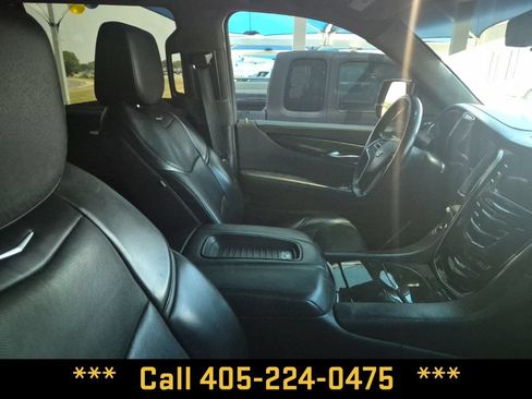 Used 2018 Cadillac Escalade Platinum AWD/4WD image 23