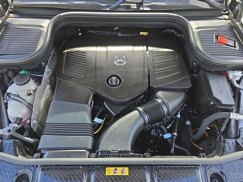 Used 2025 Mercedes-Benz GLE 450e 4MATIC image 34