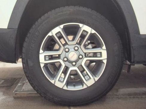 Used 2025 GMC Terrain Elevation AWD/4WD image 20