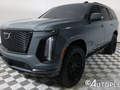 Used 2025 Cadillac Escalade Sport w/ Touring Package AWD/4WD image 9