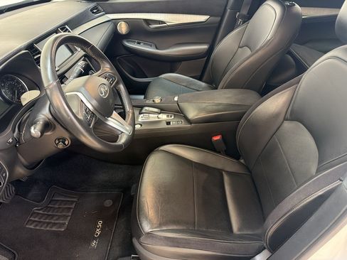 Used 2023 INFINITI QX50 Sensory AWD/4WD image 5