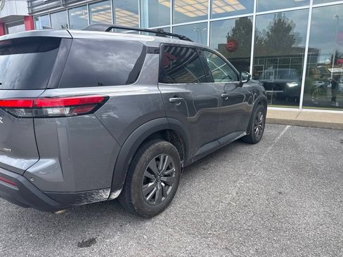 Used 2025 Nissan Pathfinder SV AWD/4WD image 3
