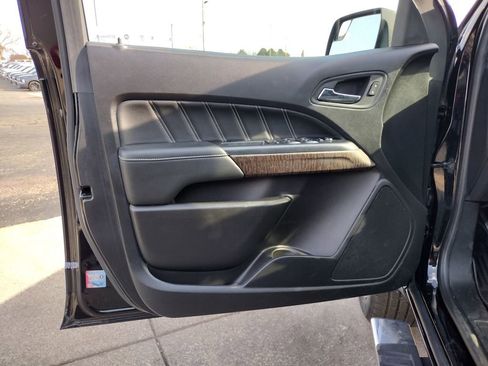 Used 2021 GMC Canyon Denali AWD/4WD image 9