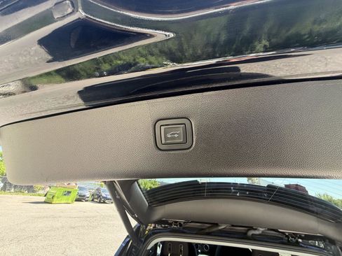 Used 2020 Chevrolet Blazer LT FWD image 27