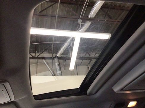 Used 2018 Honda Odyssey EX-L image 8