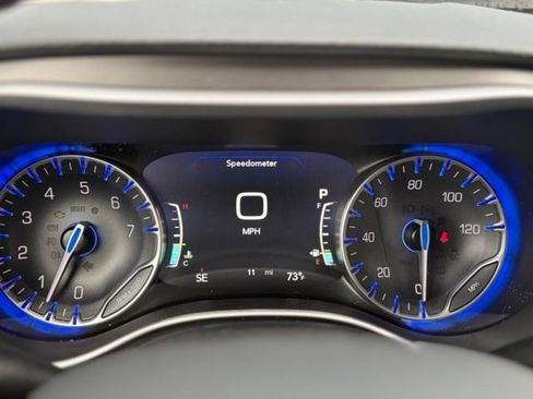 New 2027 Chrysler Pacifica Limited AWD/4WD image 19