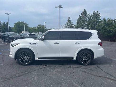 Used 2023 INFINITI QX80 Sensory w/ Cargo Package AWD/4WD image 4