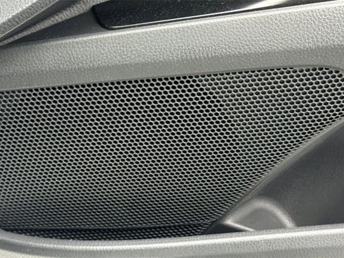 Used 2025 Toyota Camry SE image 26