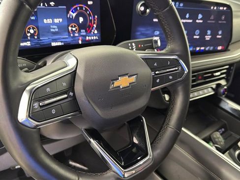Certified 2025 Chevrolet Suburban Premier AWD/4WD image 22