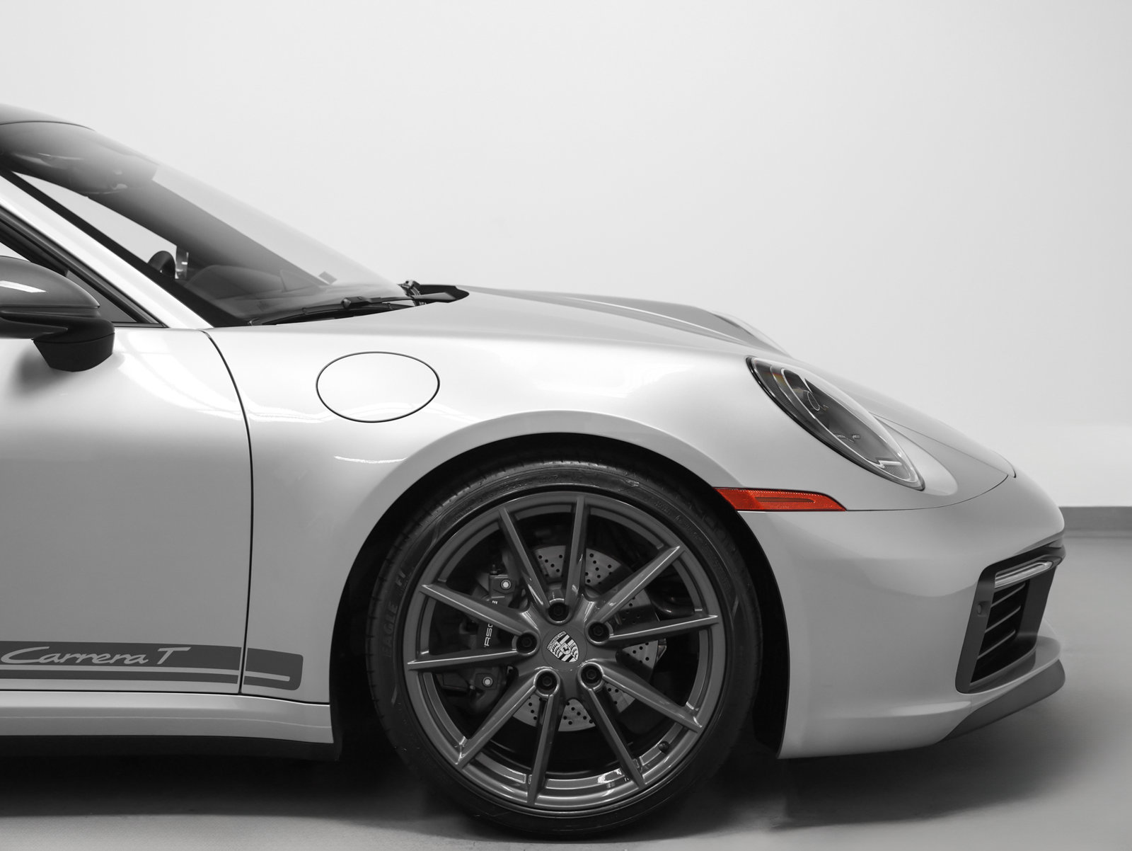 Certified 2024 Porsche 911 Carrera T RWD image 16