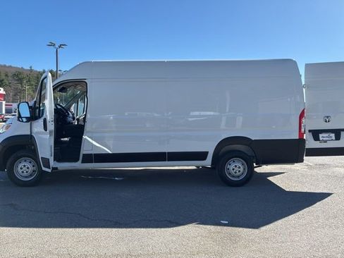 Used 2023 RAM ProMaster 3500 w/ Driver Convenience Group FWD image 17