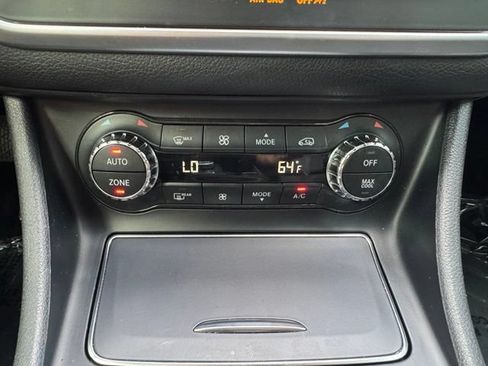 Used 2019 Mercedes-Benz GLA 250 4MATIC image 20