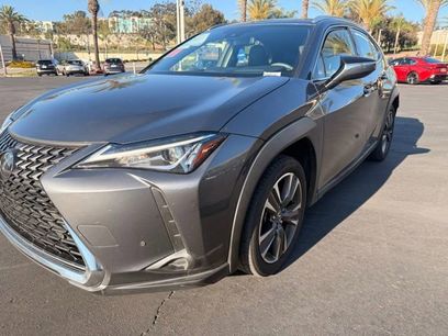 Used 2022 Lexus UX 200 w/ Accessory Package (Z1)