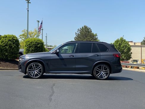 Used 2019 BMW X5 xDrive40i w/ M Sport Package image 14