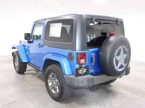 Used 2015 Jeep Wrangler Sport AWD/4WD image 7