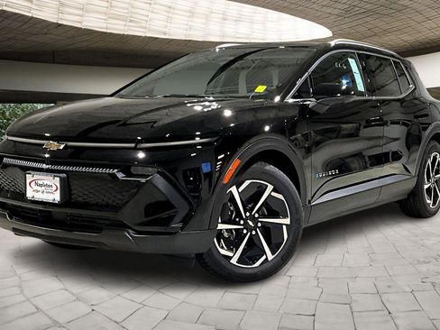 New 2026 Chevrolet Equinox EV LT image 1