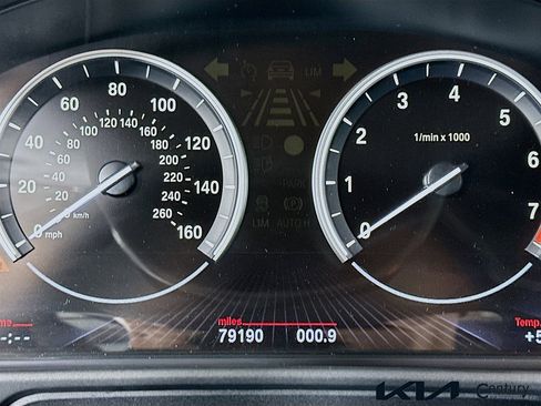 Used 2013 BMW 528i Sedan image 12