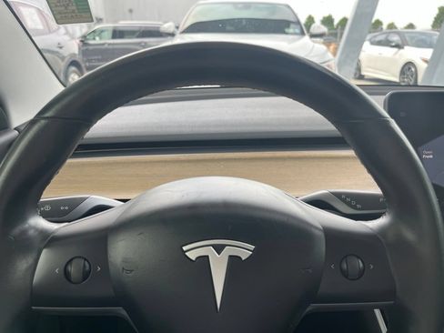 Used 2018 Tesla Model 3 Long Range RWD image 13