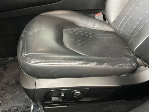 Used 2019 Maserati Levante image 16