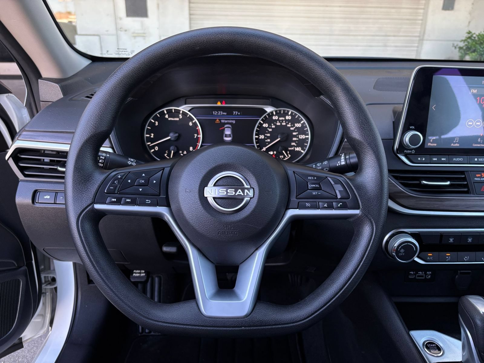 Used 2025 Nissan Altima 2.5 SV FWD image 28