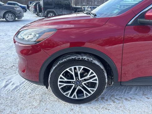 Used 2020 Ford Escape SEL image 6