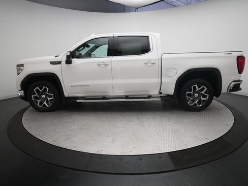 Used 2024 GMC Sierra 1500 SLT w/ SLT Premium Plus Package AWD/4WD image 23