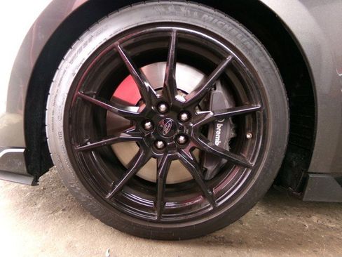 Used 2020 Ford Mustang Shelby GT350 w/ Technology Package image 15