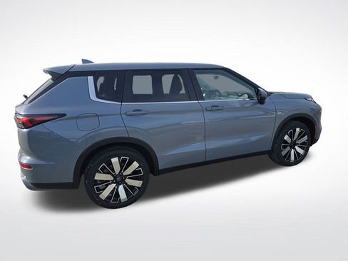 New 2026 Mitsubishi Outlander SE image 6