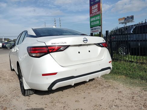 Used 2020 Nissan Sentra SV w/ Trunk Package FWD image 5