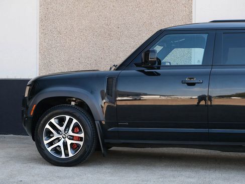 Used 2023 Land Rover Defender 110 X image 7