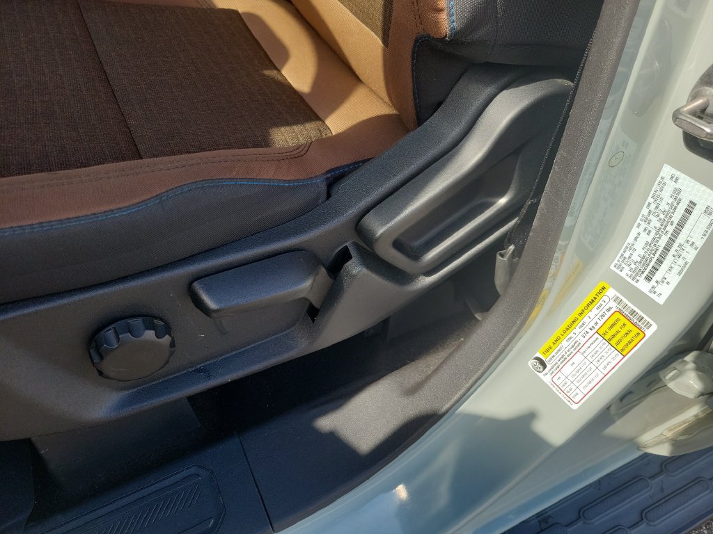 Used 2023 Ford Bronco Outer Banks AWD/4WD image 11