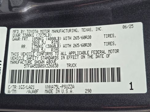 Used 2025 Toyota Tundra Platinum AWD/4WD image 29