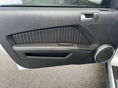 Used 2012 Ford Mustang Shelby GT500 w/ SVT Trackpack image 16