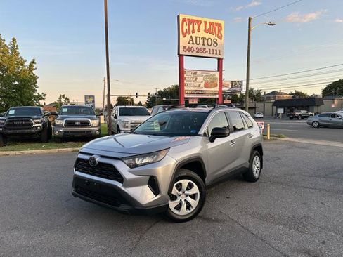 Used 2019 Toyota RAV4 LE w/ All Weather Liner Package AWD/4WD image 1