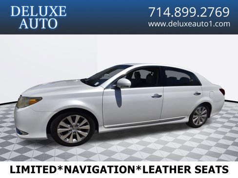 Used 2011 Toyota Avalon Limited FWD image 1