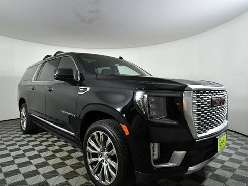 Used 2021 GMC Yukon XL Denali image 8