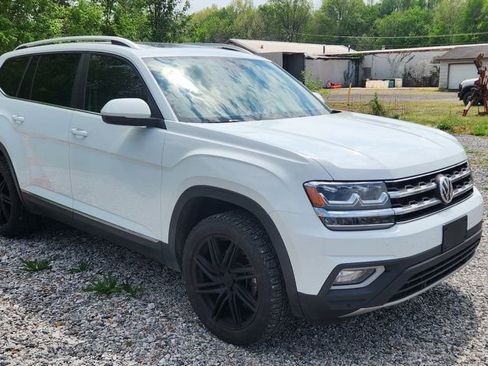 Used 2020 Volkswagen Atlas SEL image 2