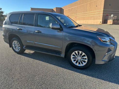 Used 2016 Lexus GX 460 w/ Premium Package AWD/4WD image 35