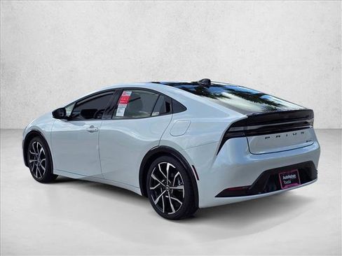New 2026 Toyota Prius Plug-In Hybrid FWD image 8