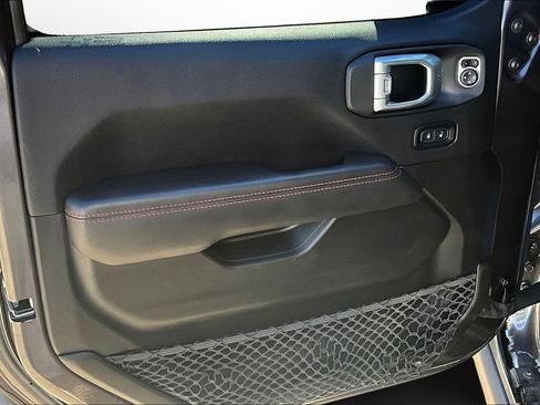 Used 2021 Jeep Wrangler Unlimited Rubicon image 25