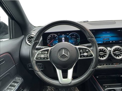 Used 2022 Mercedes-Benz GLA 250 4MATIC w/ Premium Package Lite image 34