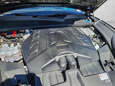 Used 2024 Porsche Cayenne Turbo image 24