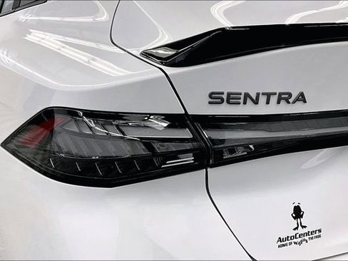 New 2026 Nissan Sentra SR w/ SR Premium Package FWD image 17