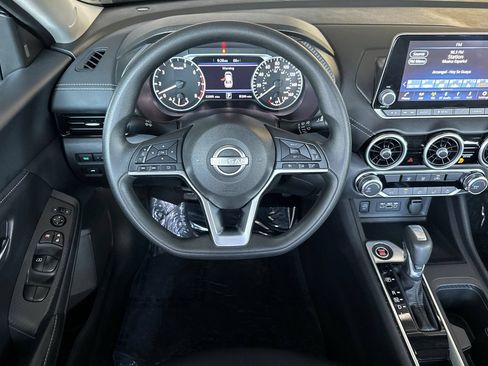 Used 2024 Nissan Sentra SV FWD image 15